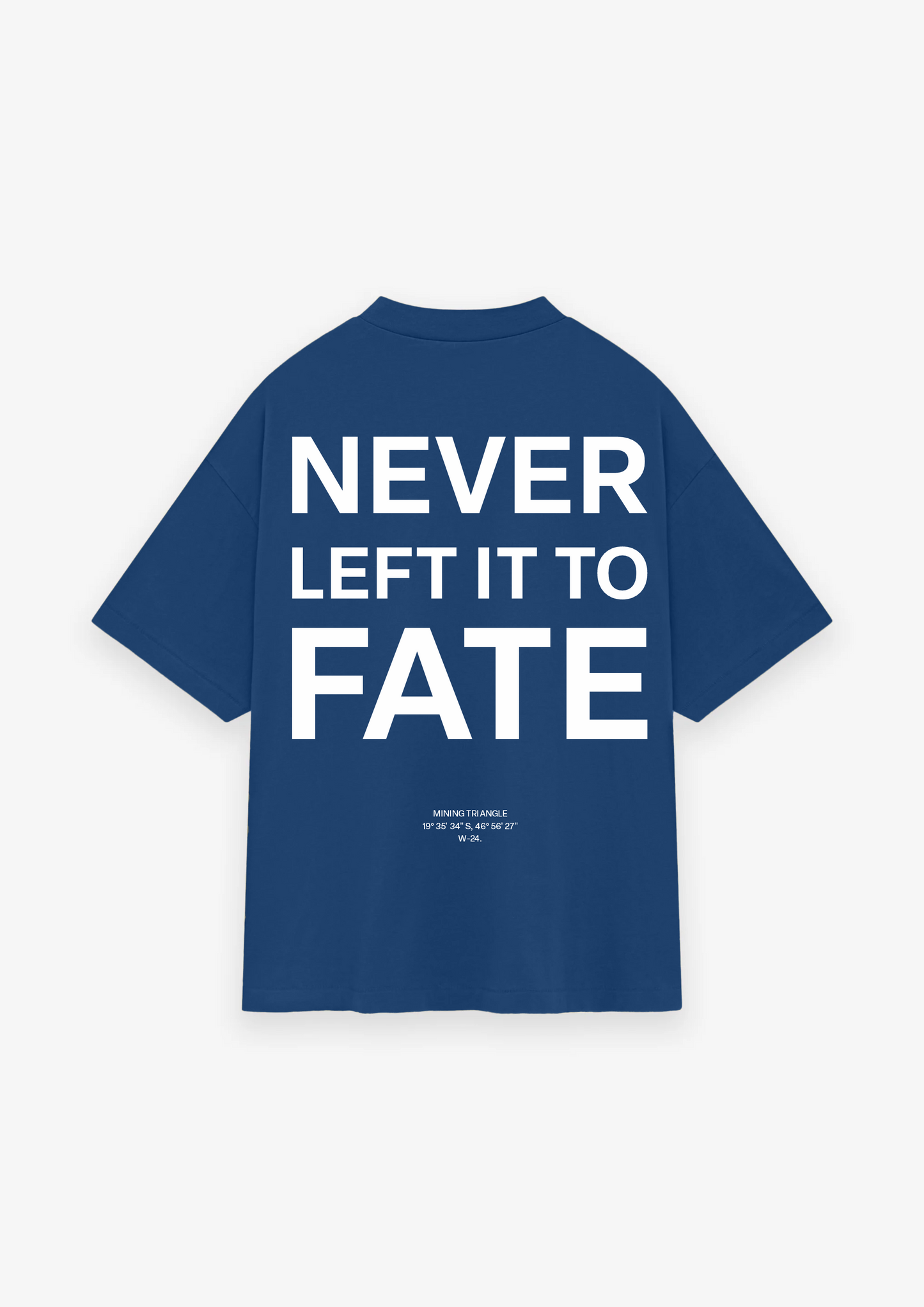 CAMISETA OVERSIZED NEVER LEFT IT TO FATE