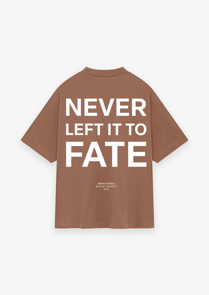 CAMISETA OVERSIZED NEVER LEFT IT TO FATE