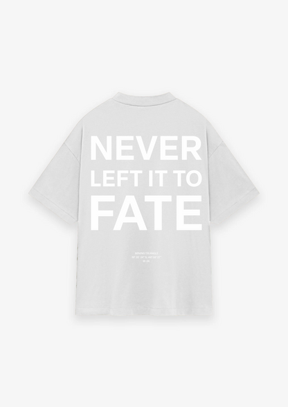 CAMISETA OVERSIZED NEVER LEFT IT TO FATE