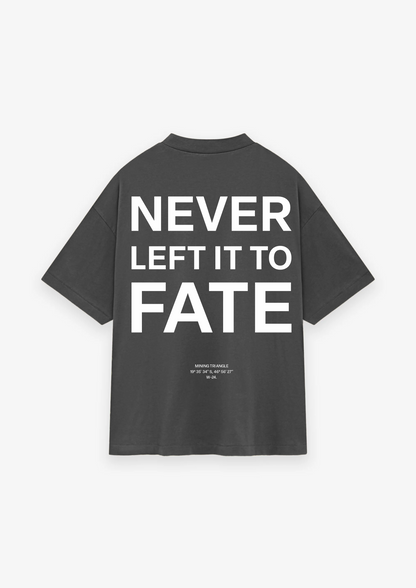 CAMISETA OVERSIZED NEVER LEFT IT TO FATE