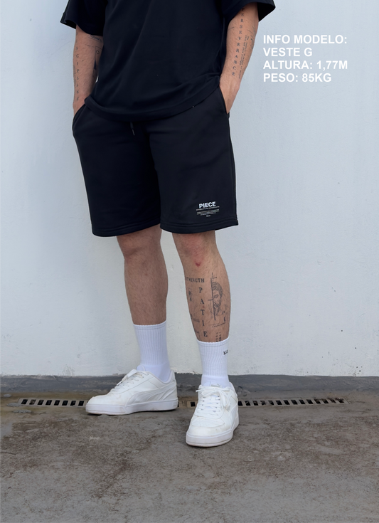 PIECE Shorts Black.